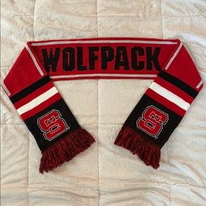 NC State Wolfpack Men’s Scarf